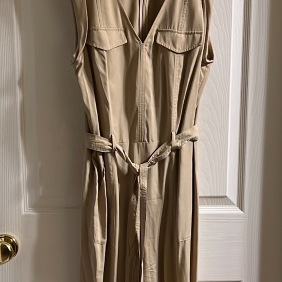 Banana Republic jumpsuit 6 - Picture 8 of 8
